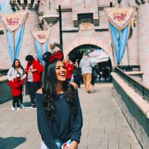 Meet your Posher, Nadia